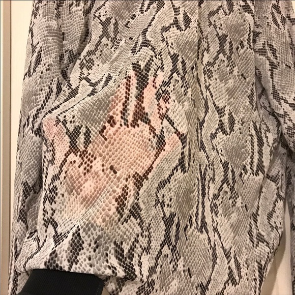 Express shirt - Picture 4 of 8